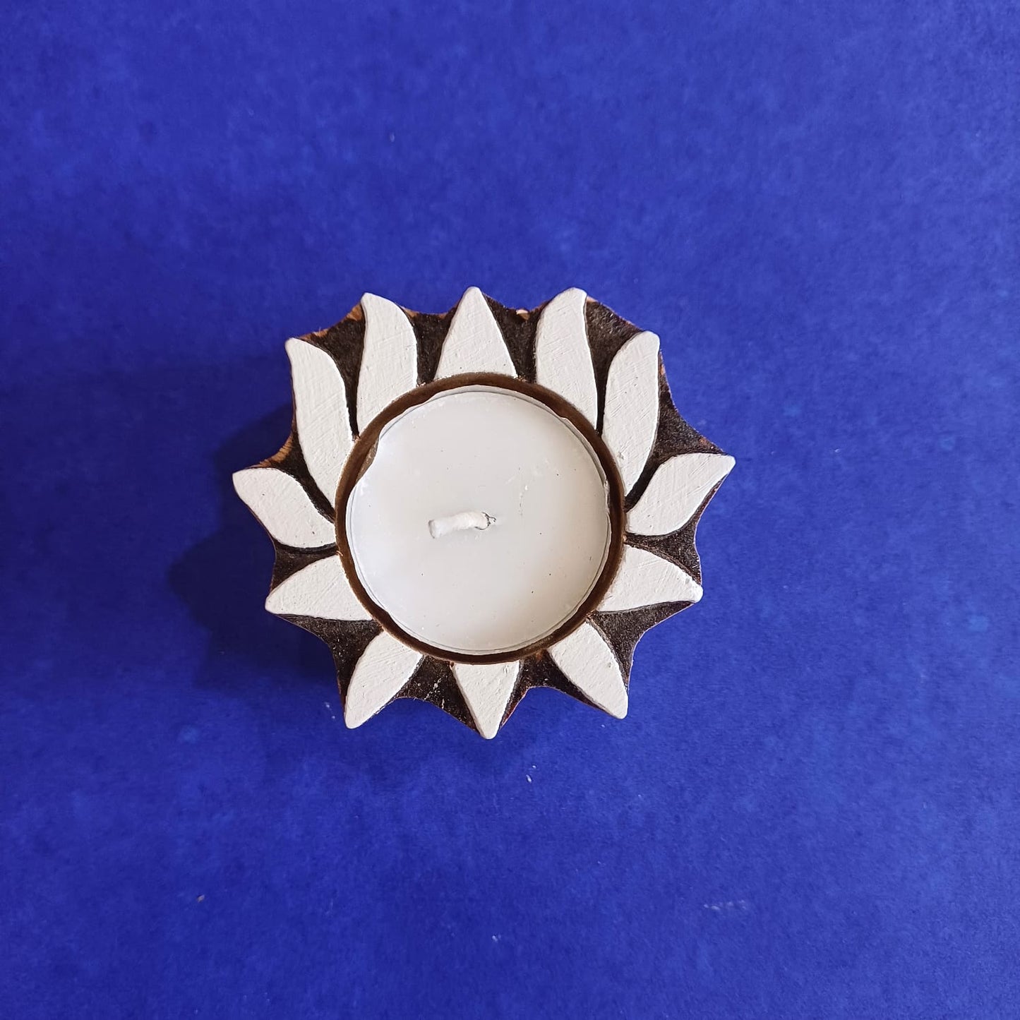 WOODEN TEA LIGHTS SMALL (MIX OF 6)