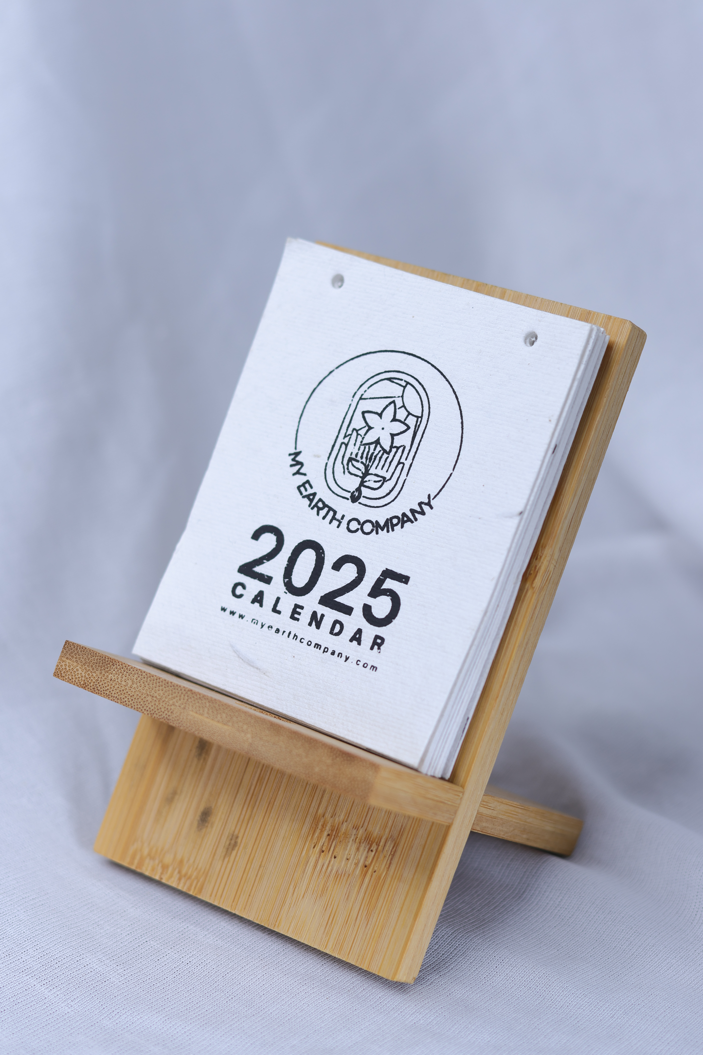 BAMBOO PHONE HOLDER CUM PLANTABLE CALENDAR